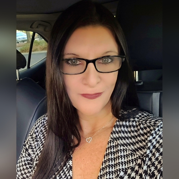 Meet your Posher, Priscilla Bulluck - Picture 2 of 6